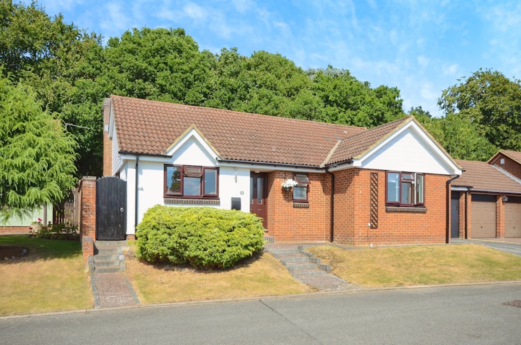 3 bedroom detached bungalow