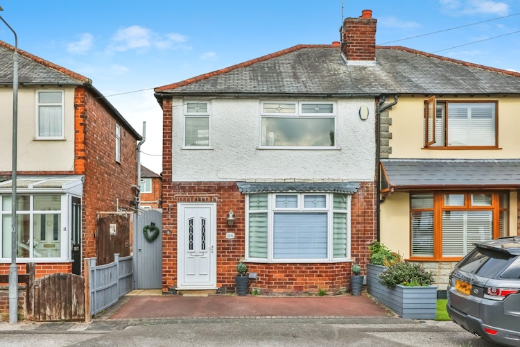 3 bedroom semi-detached house
