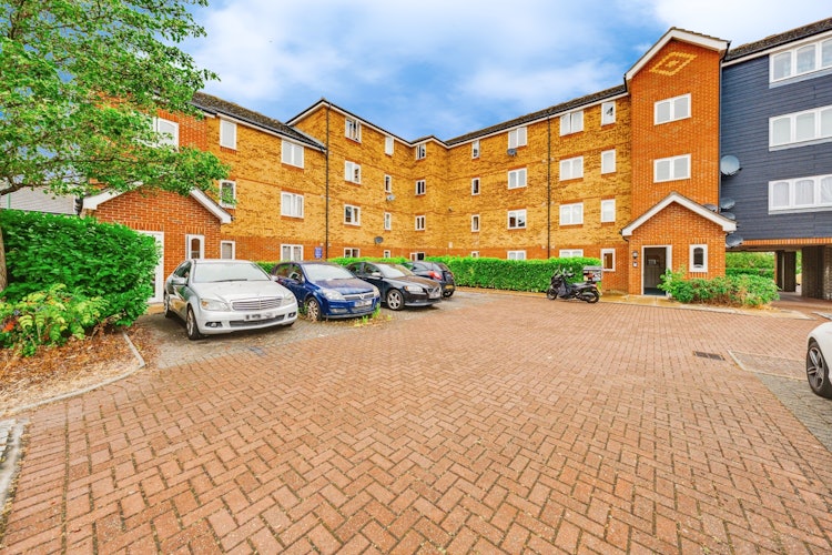 1 bedroom flat