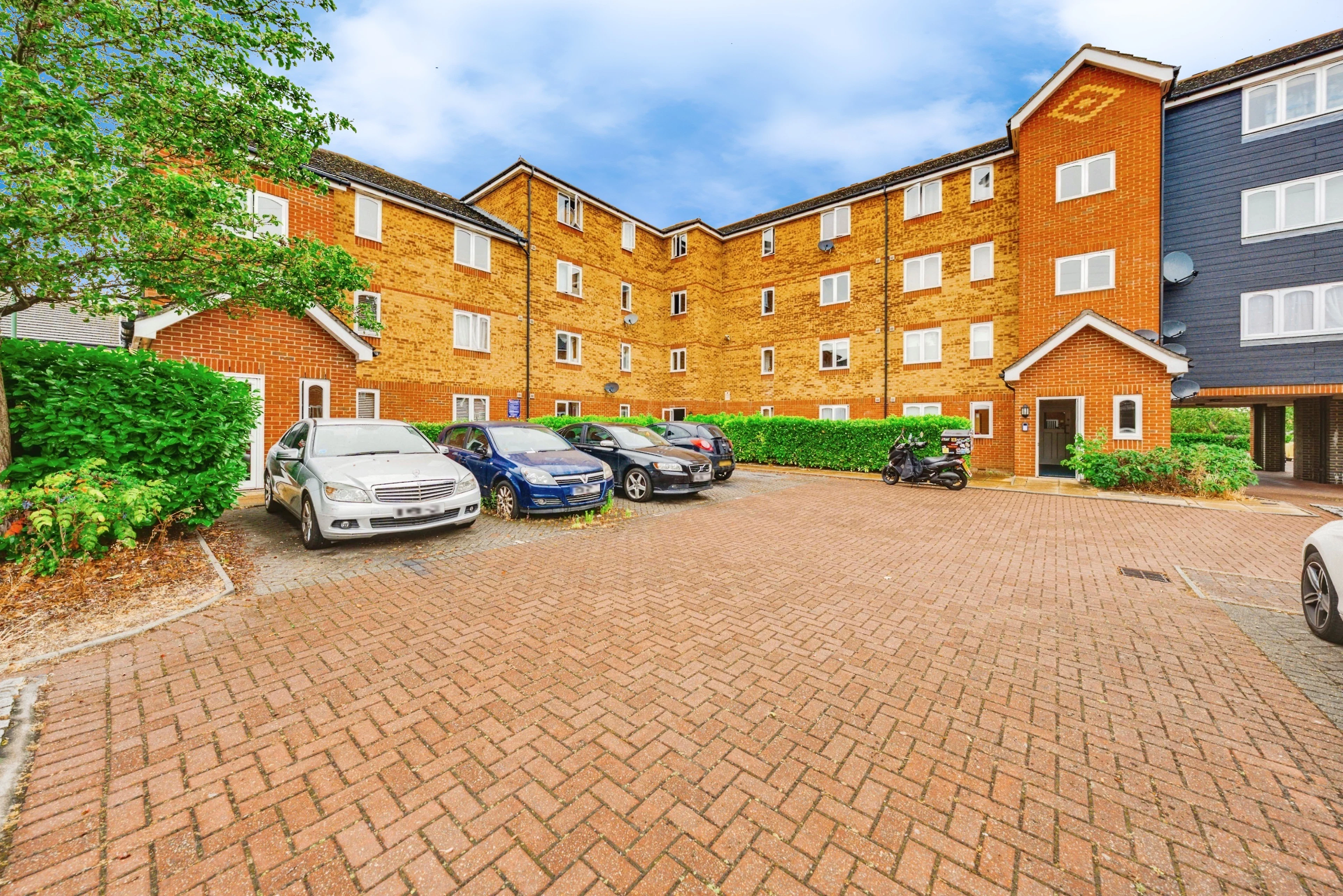 Dunlop Close, Dartford