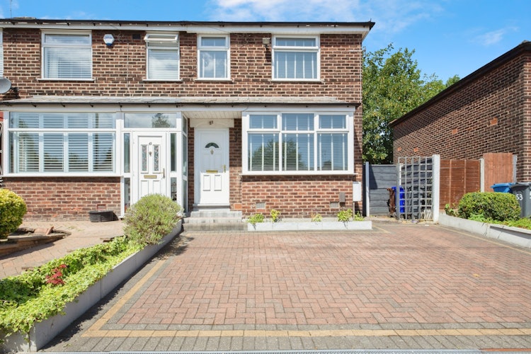 2 bedroom terraced house