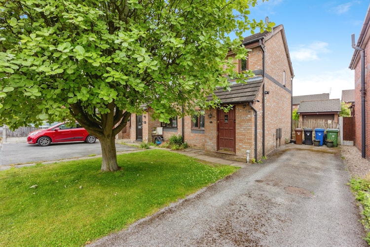 2 bedroom end of terrace house