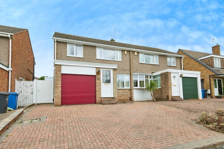 3 bedroom semi-detached house