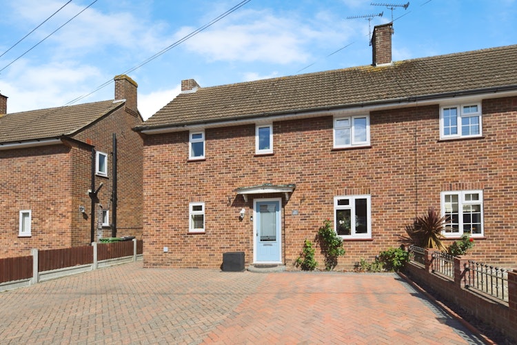 3 bedroom semi-detached house