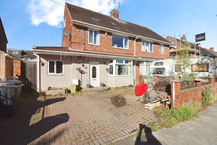 4 bedroom semi-detached house