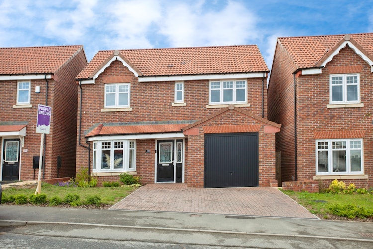 4 bedroom detached house