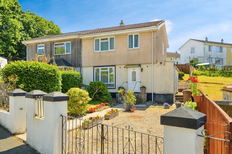 3 bedroom semi-detached house