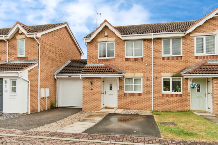 2 bedroom end of terrace house