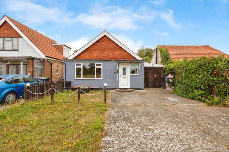 2 bedroom detached bungalow