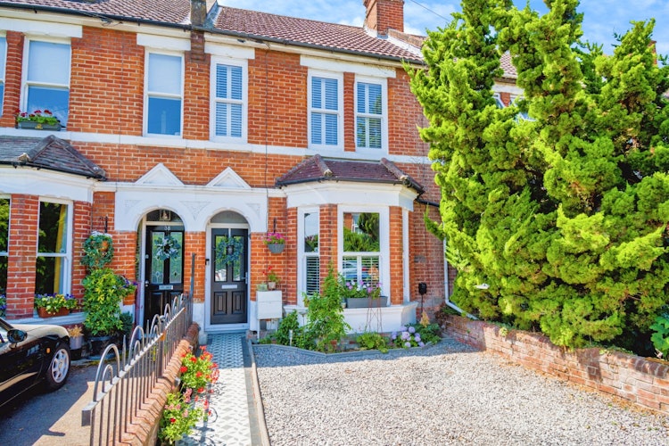 4 bedroom terraced house