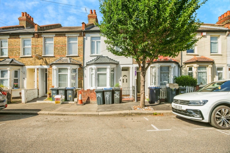 3 bedroom terraced house
