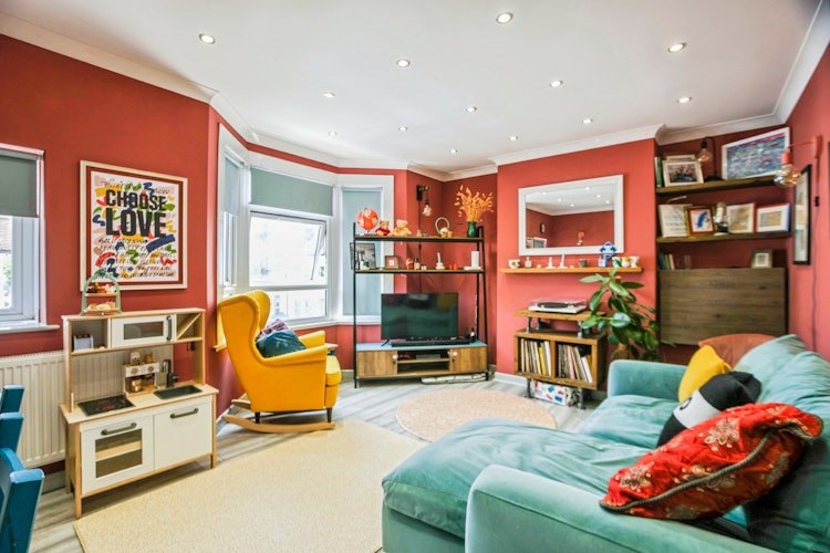 2 bedroom flat