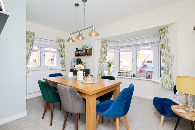 4 bedroom detached house