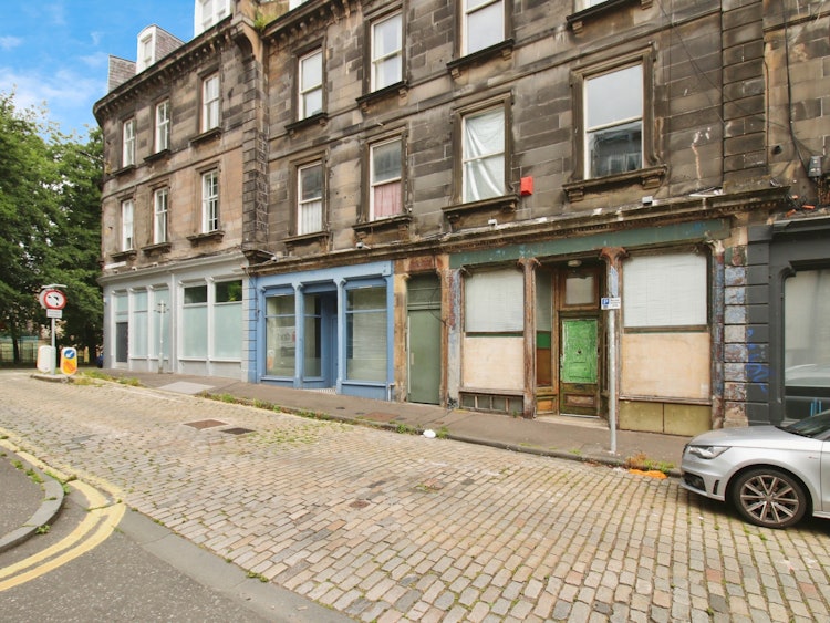 2 bedroom flat