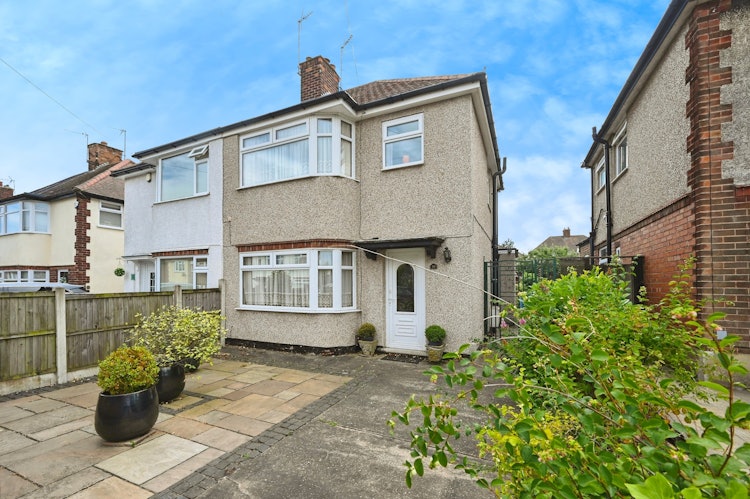 3 bedroom semi-detached house