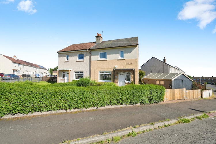 2 bedroom semi-detached house