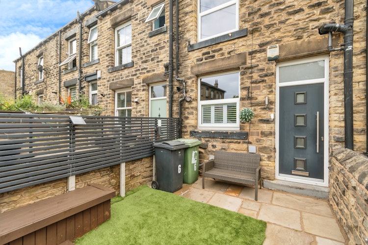 2 bedroom terraced house