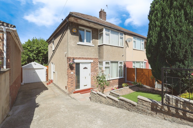3 bedroom semi-detached house