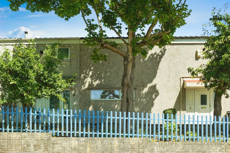 4 bedroom terraced house