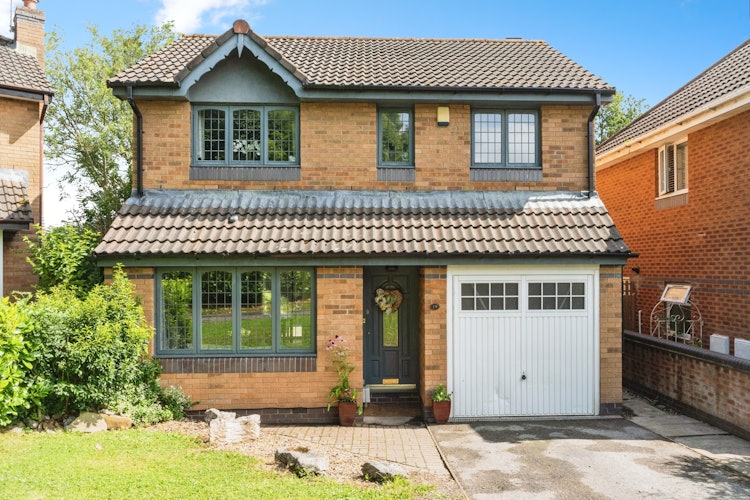 3 bedroom detached house