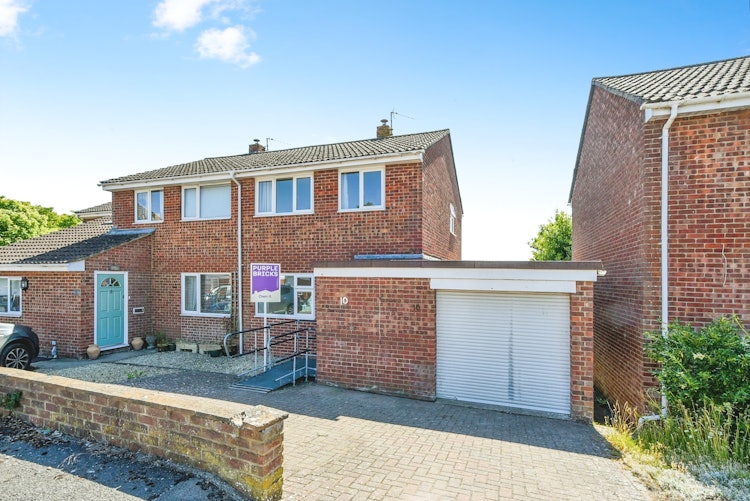 3 bedroom semi-detached house
