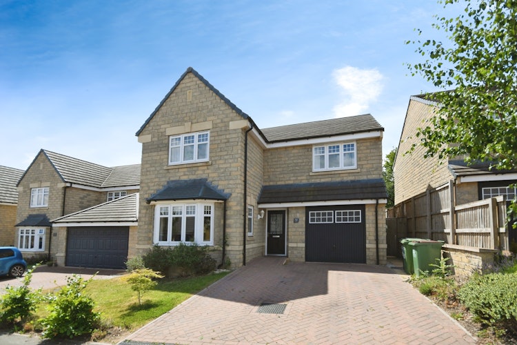 4 bedroom detached house