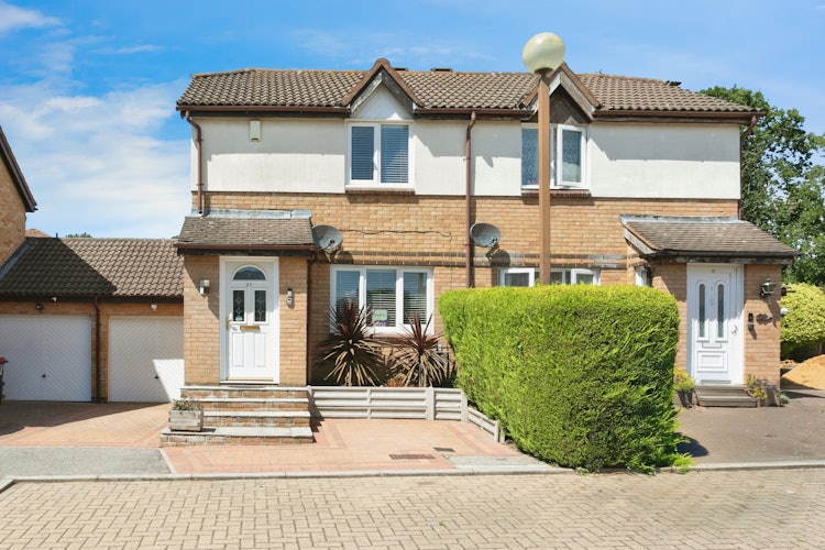 2 bedroom semi-detached house