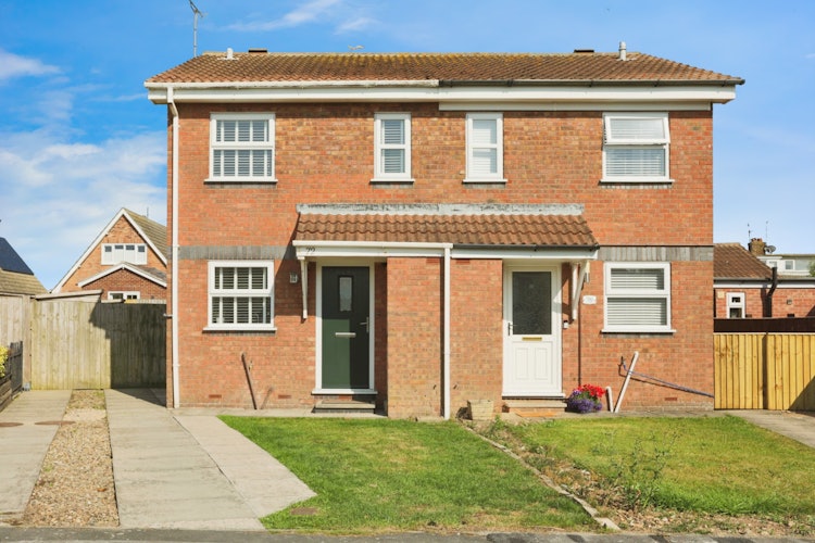 2 bedroom semi-detached house