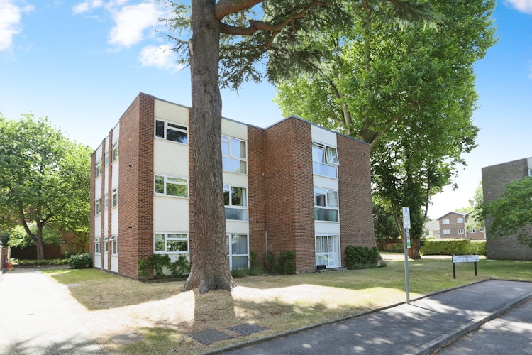 2 bedroom flat