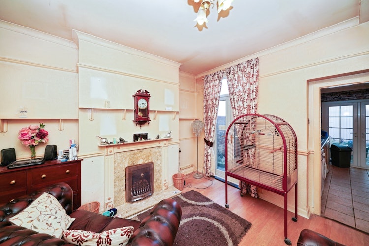 2 bedroom terraced house