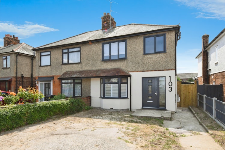 3 bedroom semi-detached house