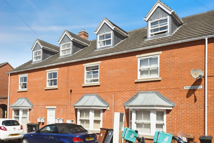 2 bedroom flat
