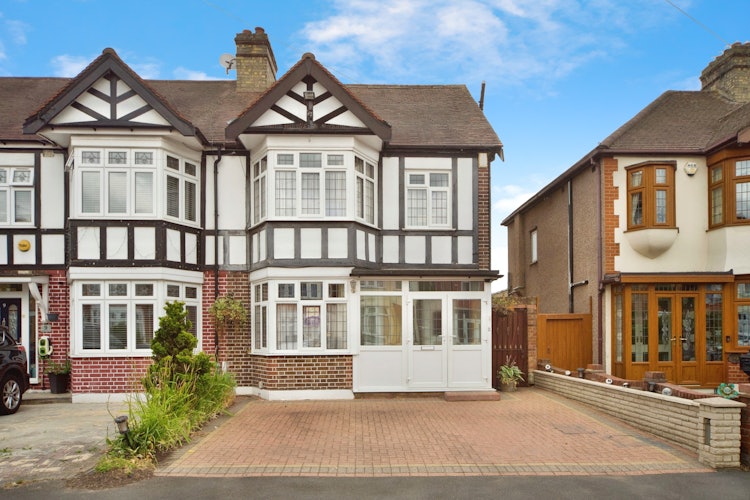 4 bedroom semi-detached house
