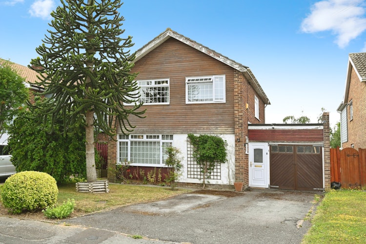 3 bedroom detached house