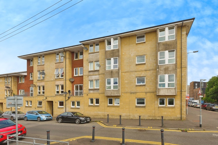 2 bedroom flat