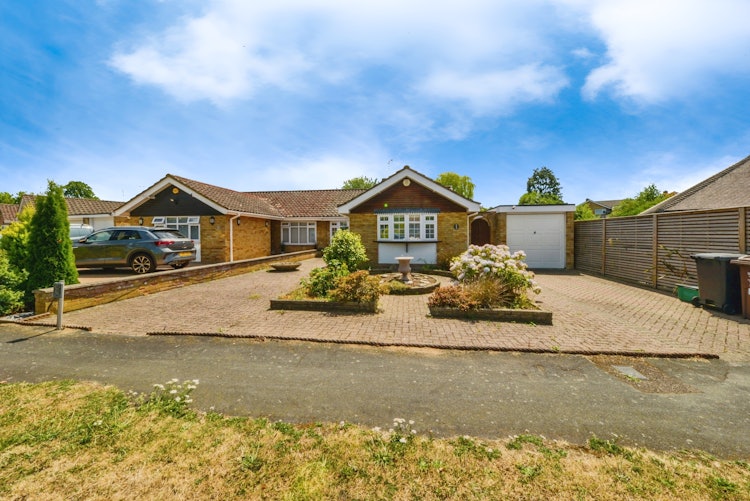 2 bedroom semi-detached bungalow