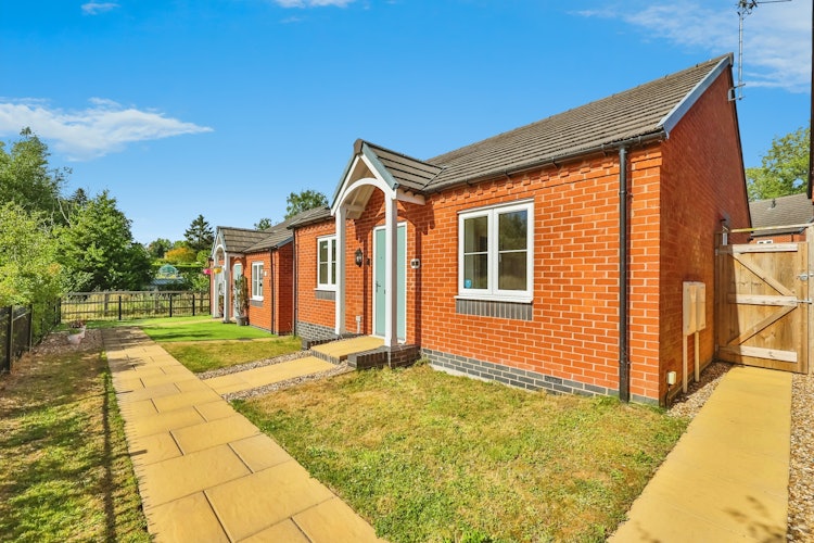 2 bedroom detached bungalow
