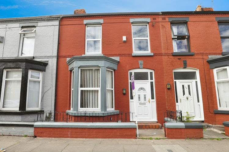 3 bedroom terraced house