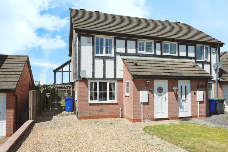 3 bedroom semi-detached house