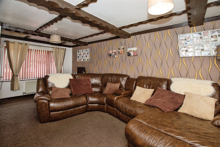 3 bedroom semi-detached house
