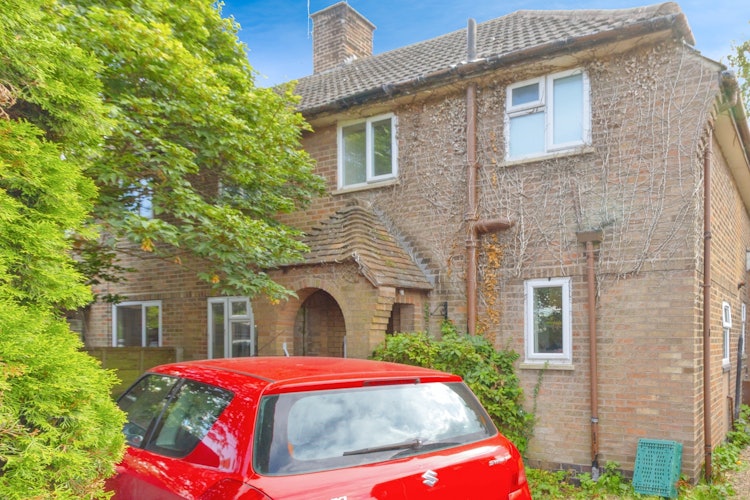 3 bedroom semi-detached house