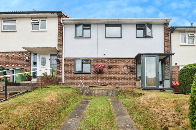3 bedroom terraced house