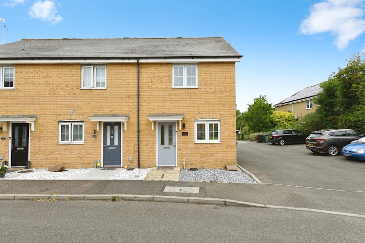 2 bedroom end of terrace house