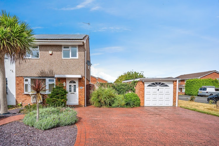 3 bedroom semi-detached house