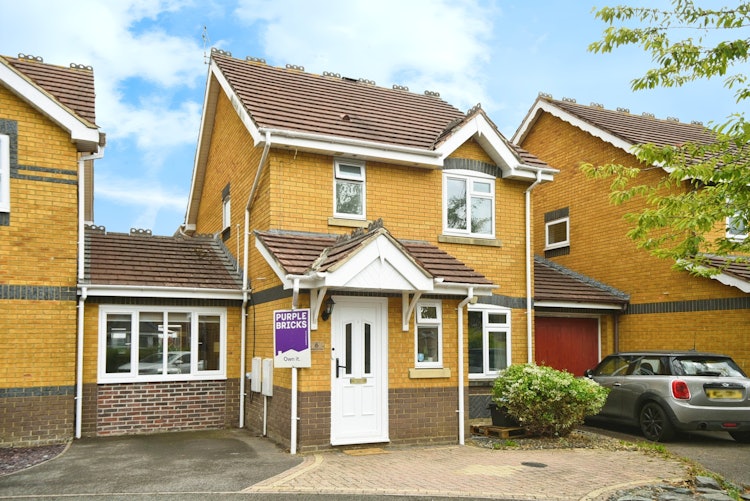 4 bedroom semi-detached house