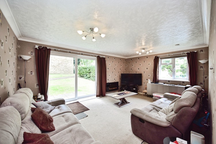 2 bedroom flat