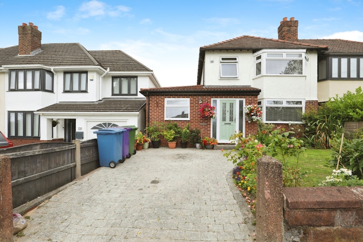 3 bedroom semi-detached house