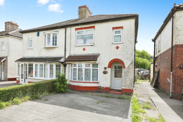 3 bedroom semi-detached house