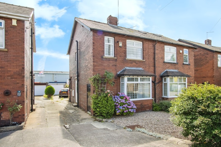 3 bedroom semi-detached house