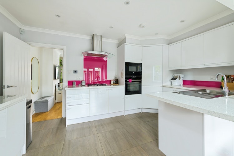 3 bedroom terraced house